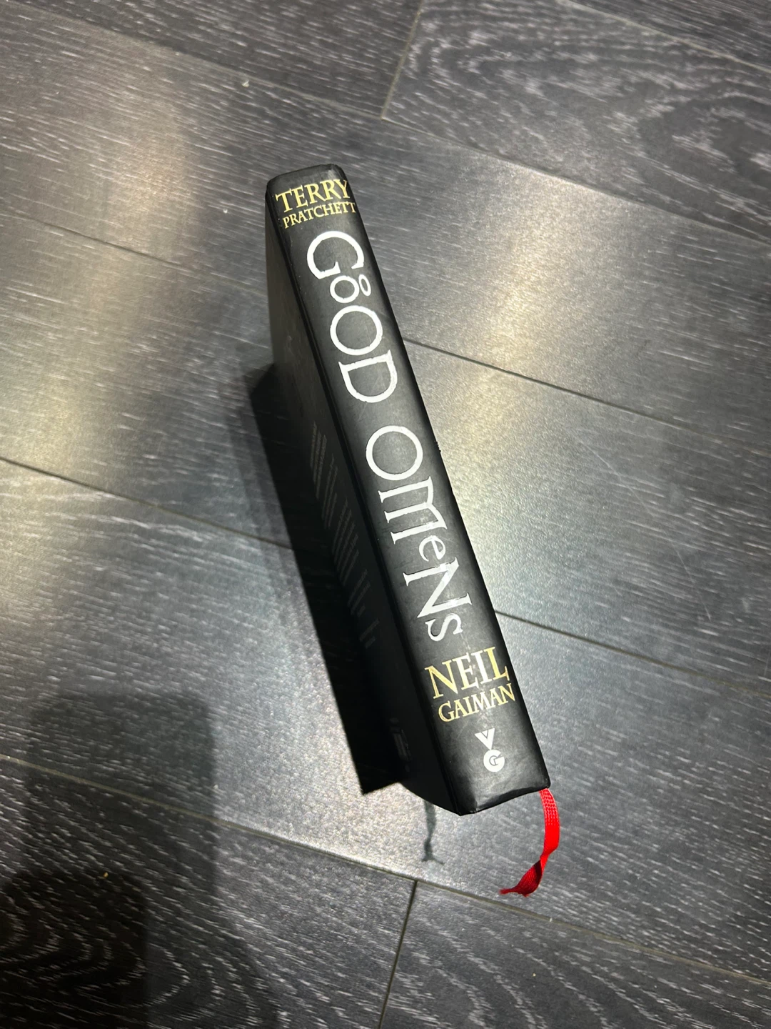Good Omens Illustrated Hard Cover - photo 3