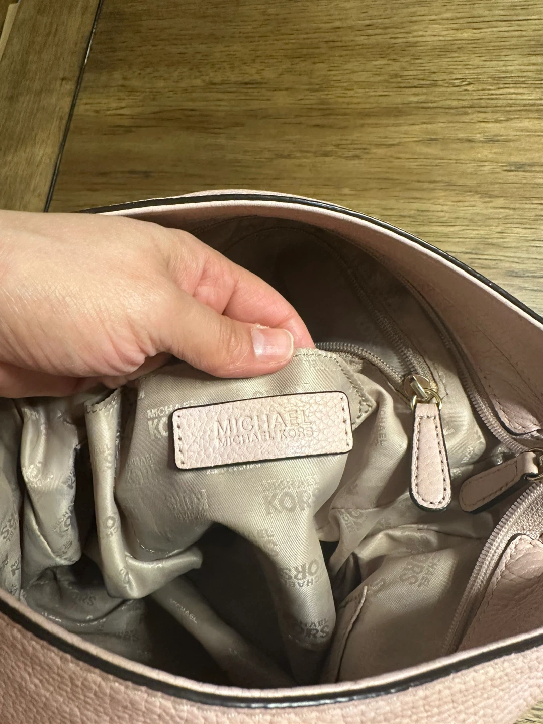 Michael Kors Pink Leather Shoulder Bag - photo 4