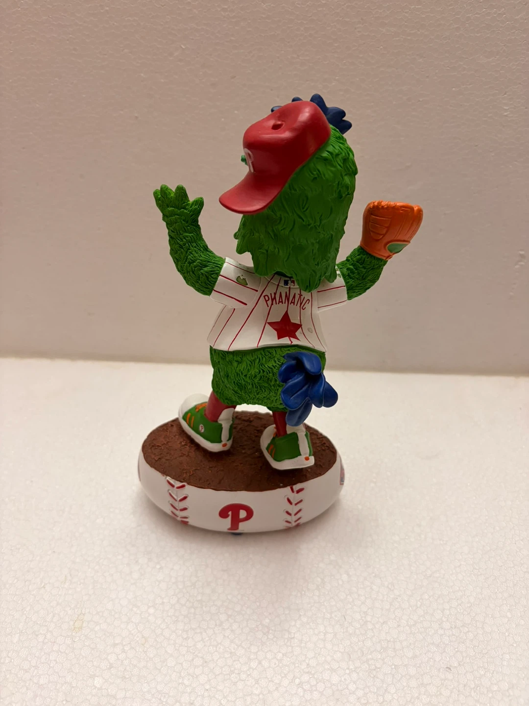 Philadelphia Phillies Phanatic mascot bobblehead - photo 3