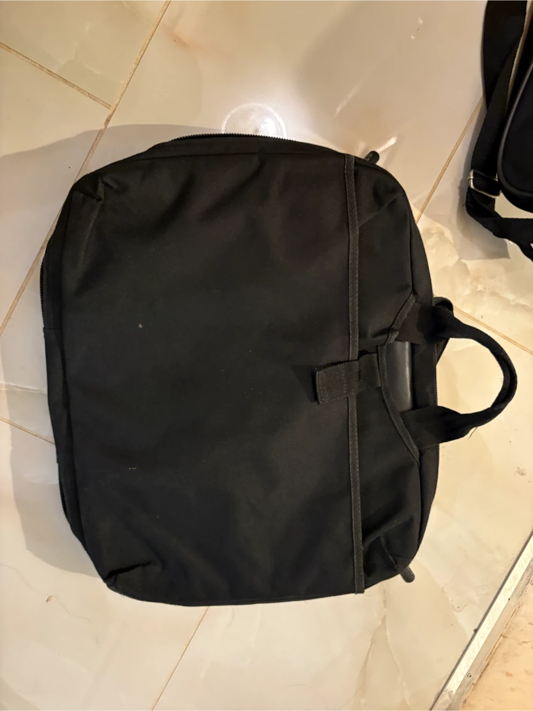 Cambridge and Koie Laptop Bags - photo 4