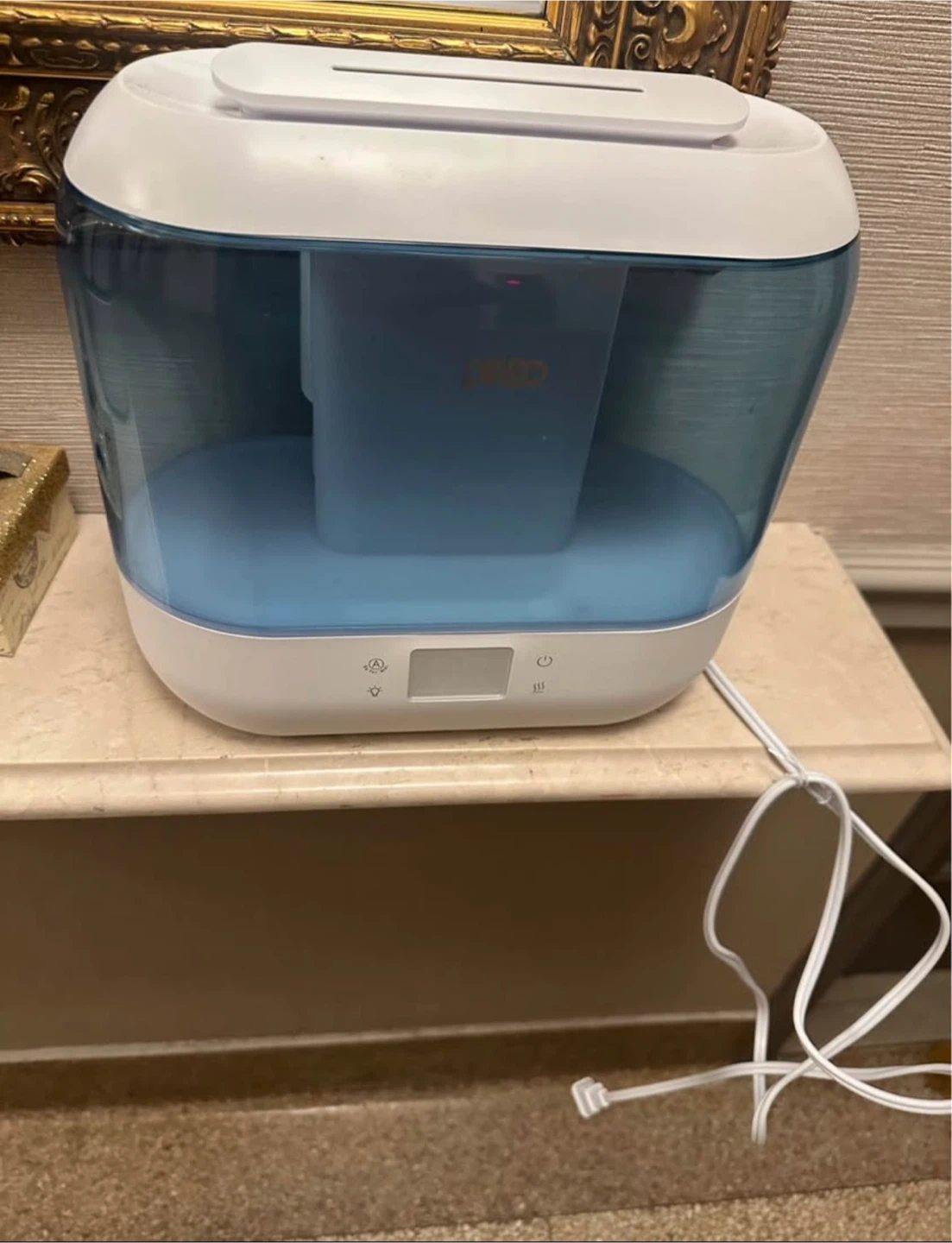 2x Humidifiers - Levoit + Dreo - 4L Cool Mist - Both for 20 - photo 3