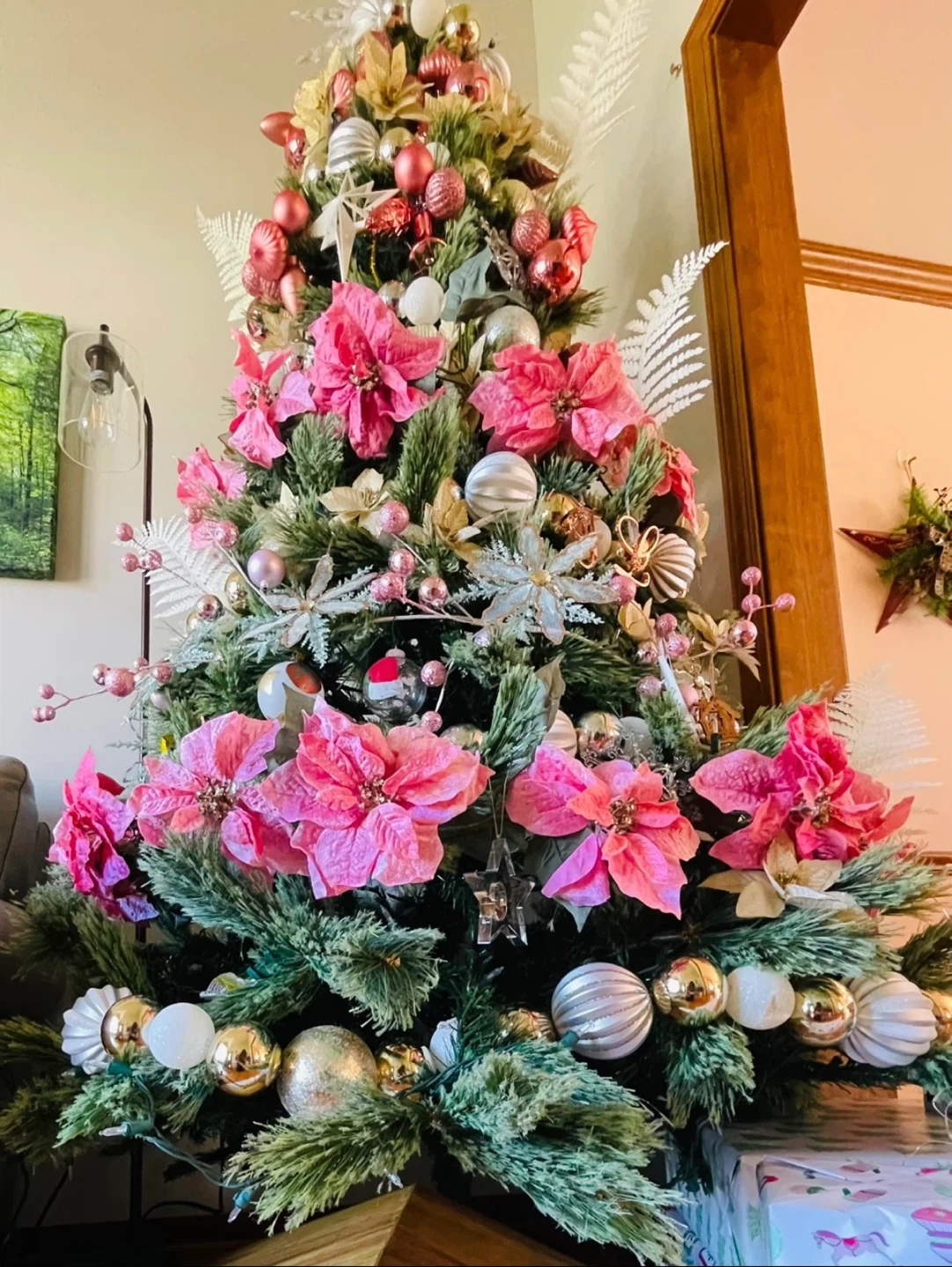 Pink Christmas Tree Ornament and Decor Set - photo 3
