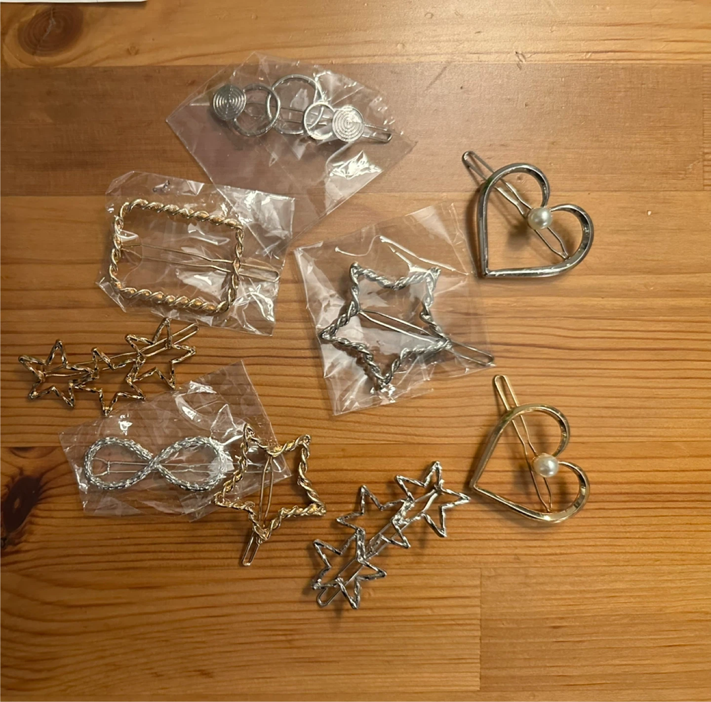 Set of 9 Assorted Metal Hair Clips Set