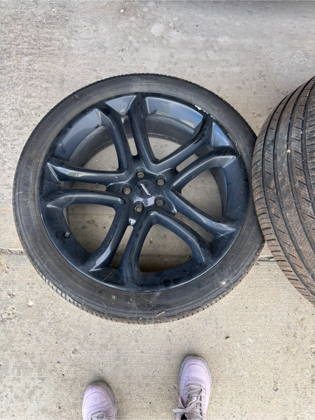 265/40R22 Michelin Tires with Sport Wheels - photo 2