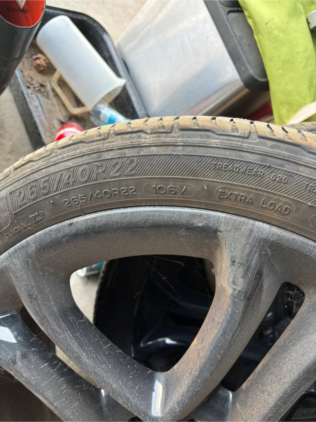 265/40R22 Michelin Tires with Sport Wheels - photo 5