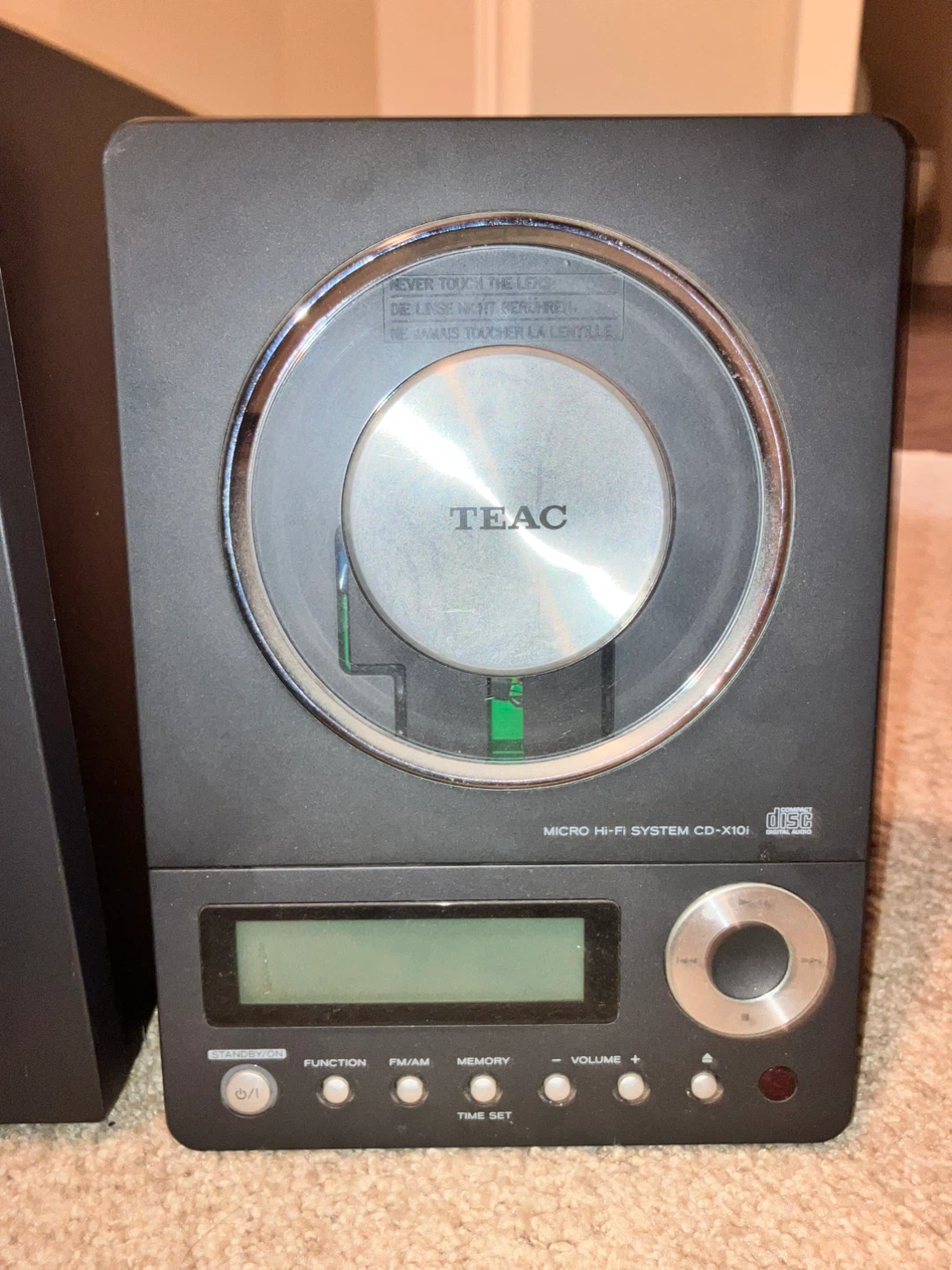 TEAC Micro Hi-Fi System CD-X10i - photo 4