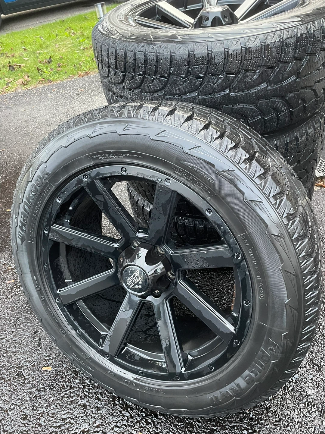 Hankook Winter Tires 275/55/R20 & Wheels 6x135