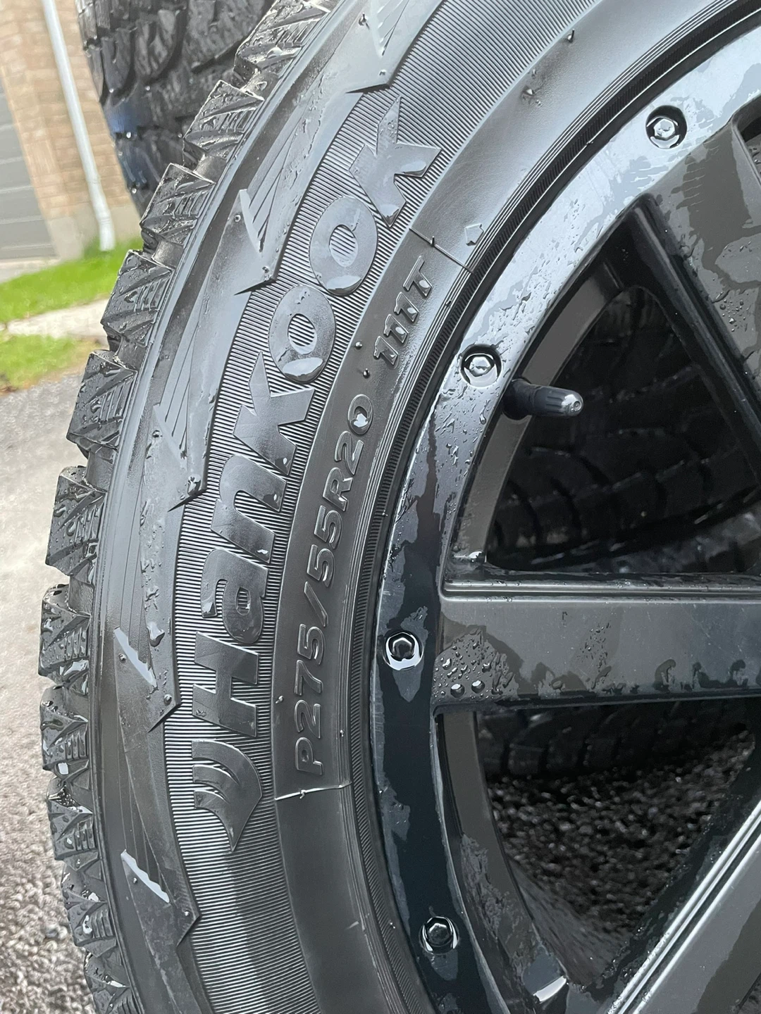 Hankook Winter Tires 275/55/R20 & Wheels 6x135 - photo 3