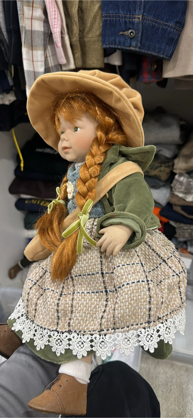 Vanessa Ricardi Porcelain Doll - photo 3