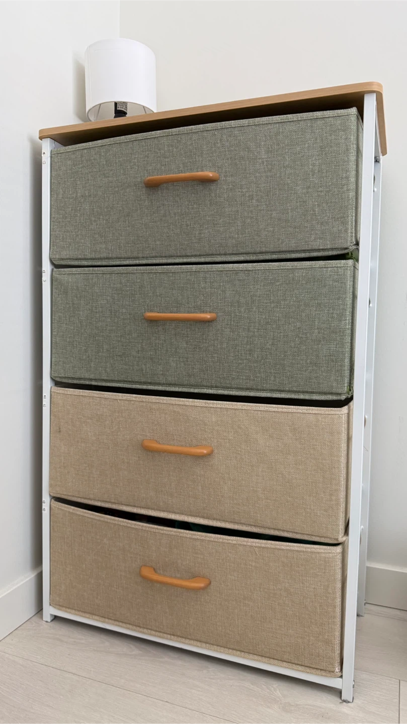 4-Drawer Storage dresser