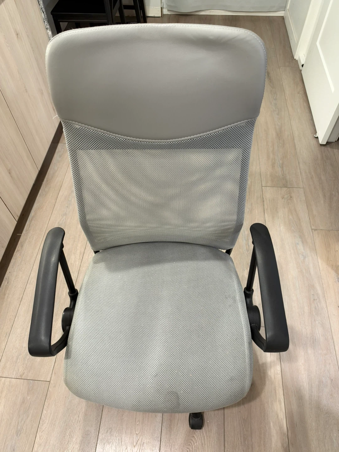 Light Grey Mesh Office Chair