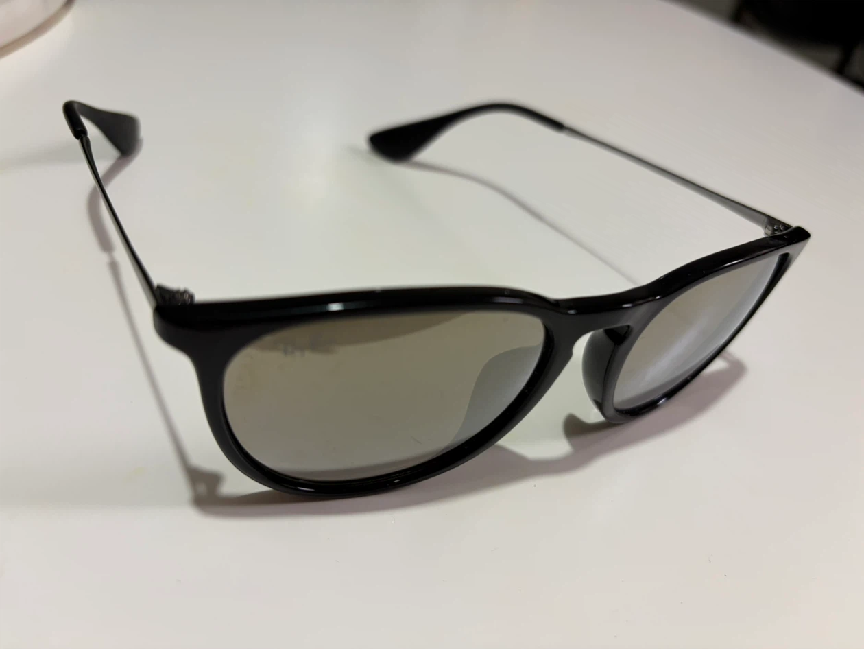Ray-Ban Black Sunglasses - photo 3