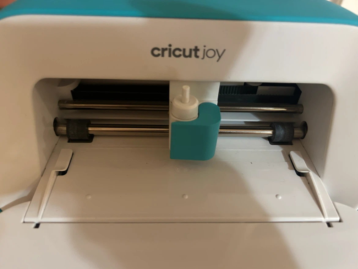 Cricut Joy Machine with Mats and Vinyl Materials - photo 2