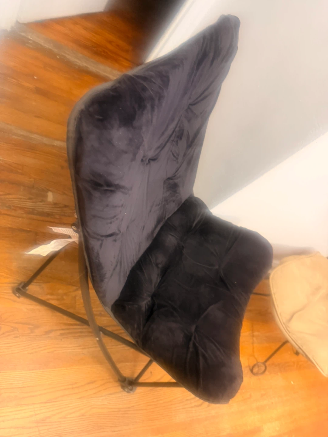 Black Velvet Folding Saucer Chair - photo 3