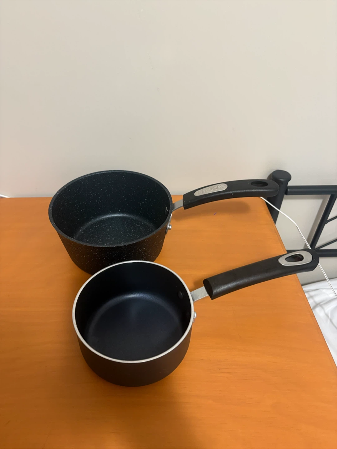 Two Saucepan Set with lids - photo 2