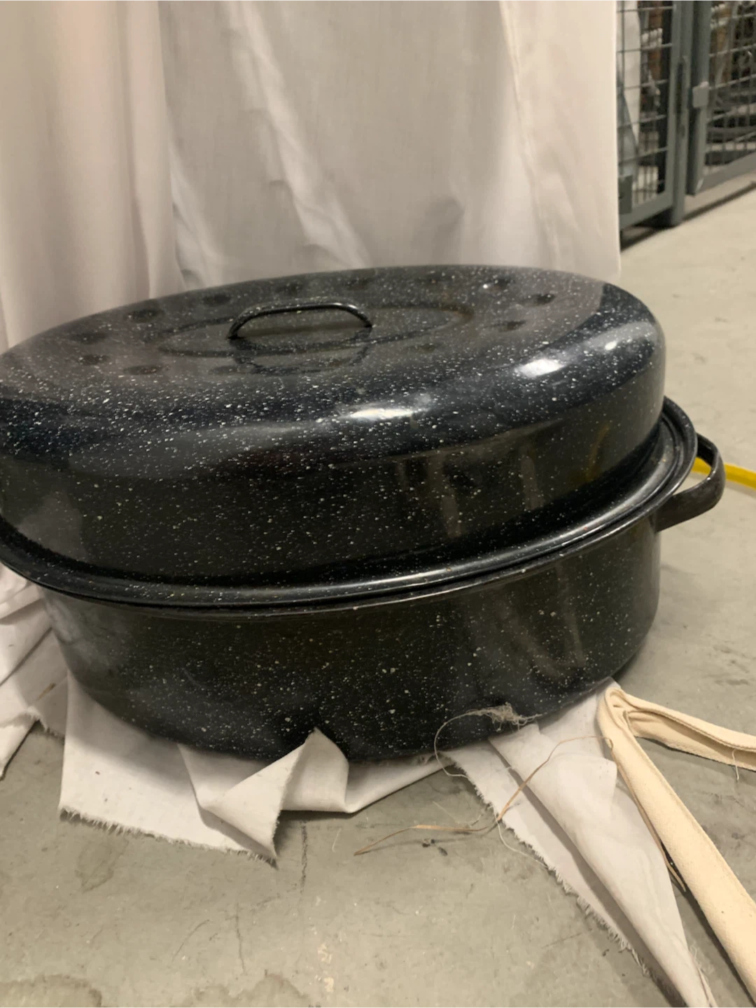 Roasting pans, lids, 3 sizes - photo 3