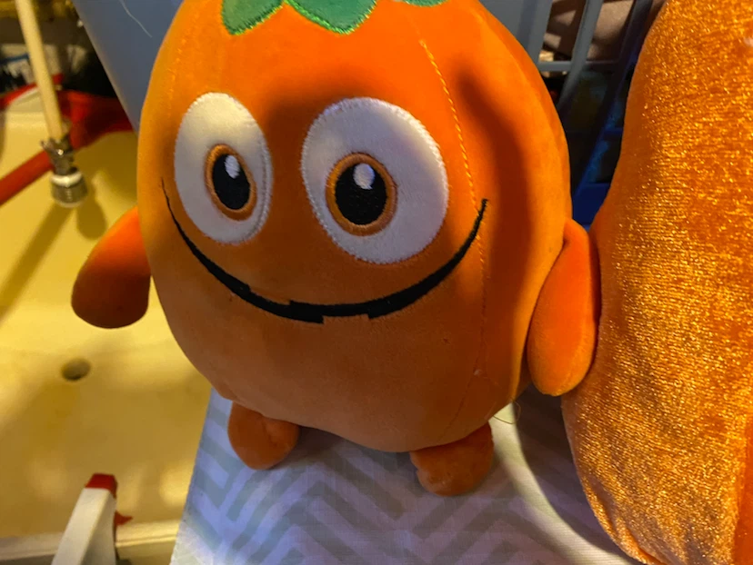 Set of three pumpkin plush toys - photo 2