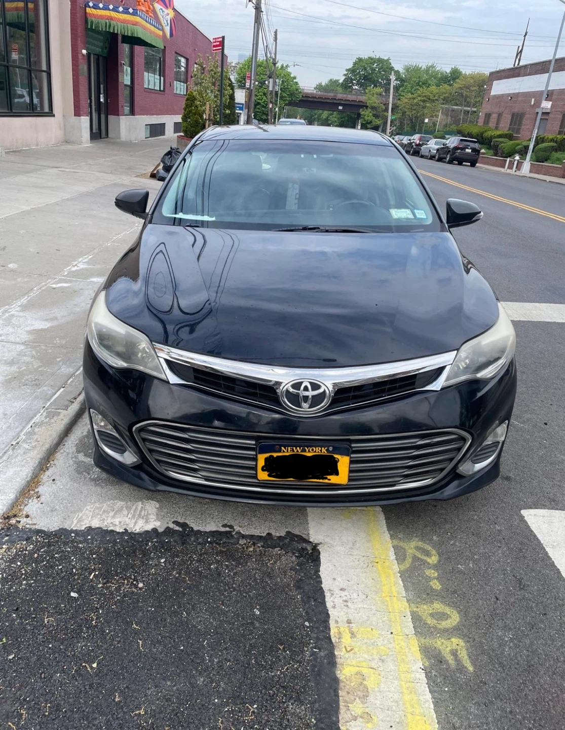 Toyota Avalon Black Sedan 4D - photo 2