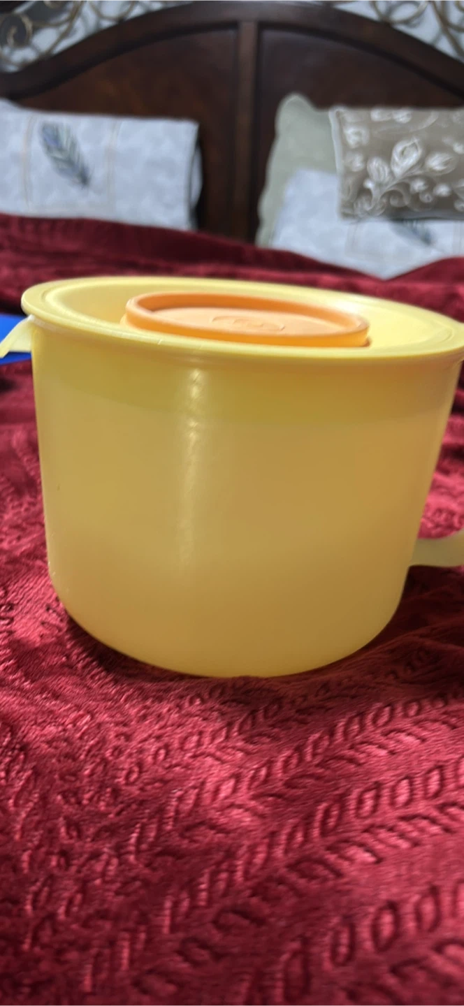 Tupperware Microwave Mug Yellow