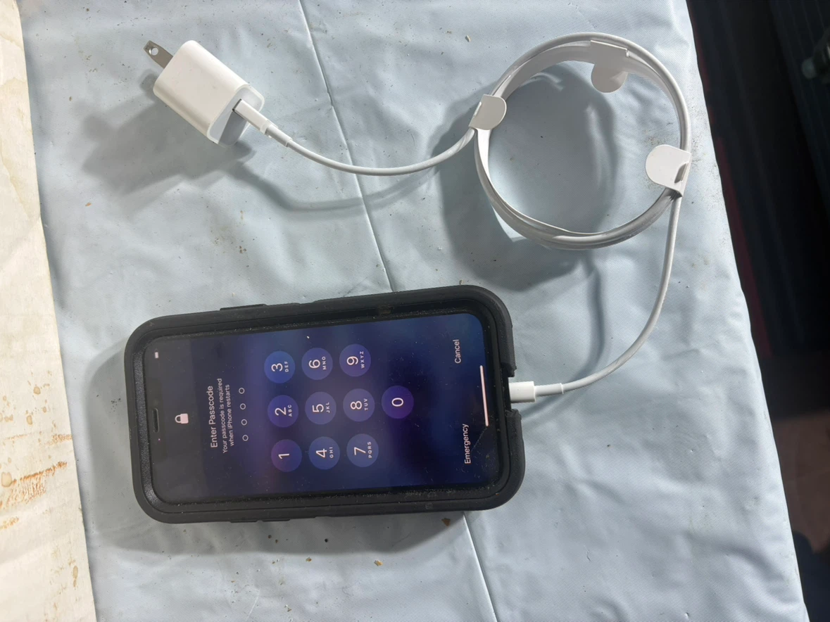 Apple iPhone 11 Pro 64GB - photo 2
