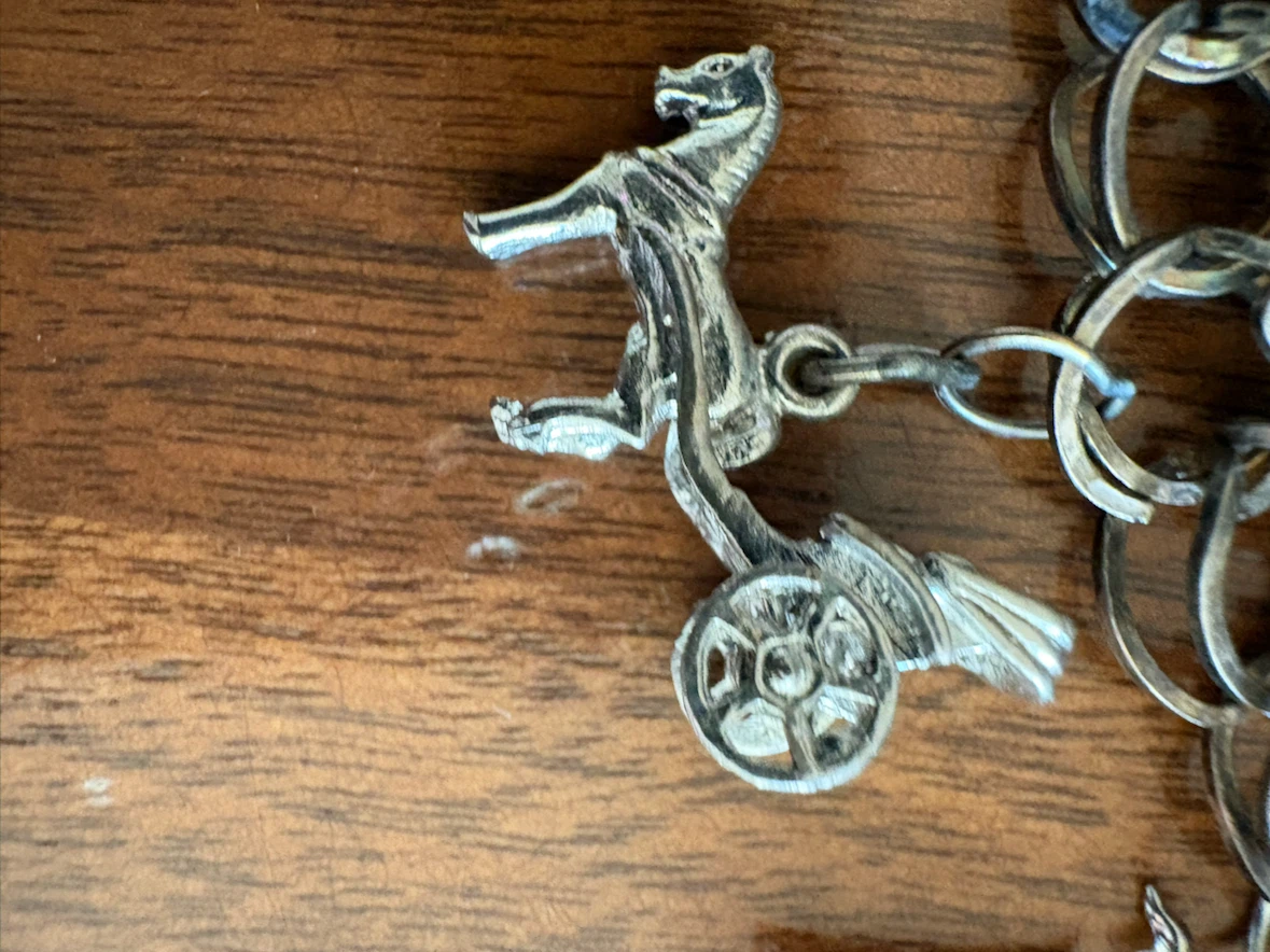 Vintage silver tone charm bracelet - photo 5