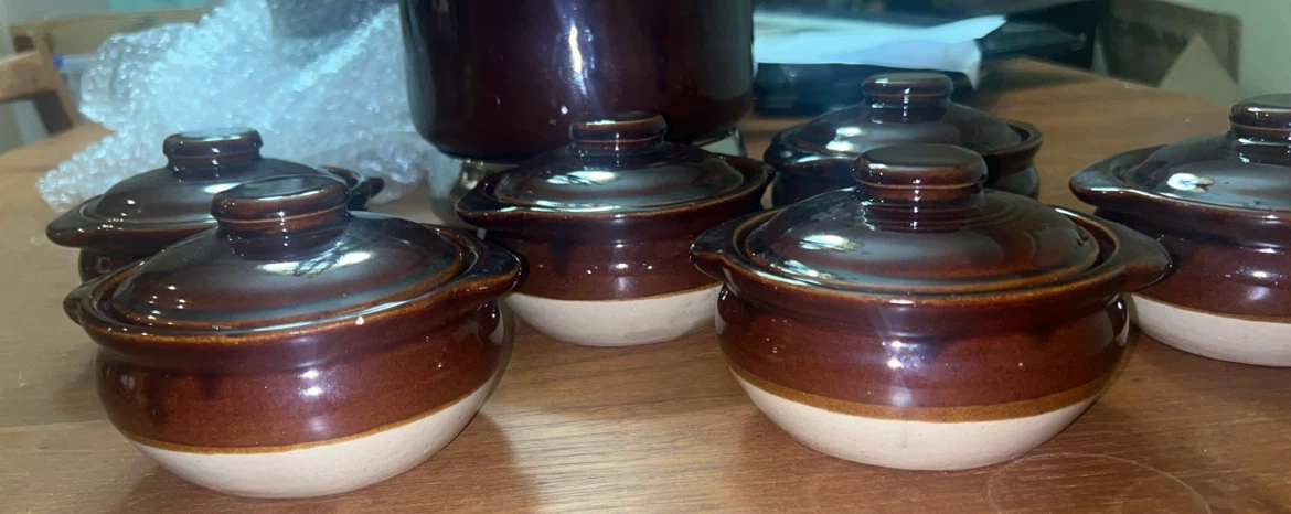 Vintage Brown and Cream Stoneware Soup Pot with 6 Bowls - photo 2