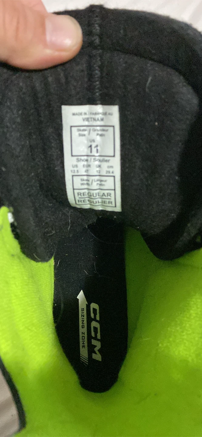 Stick and skates bundle - photo 2