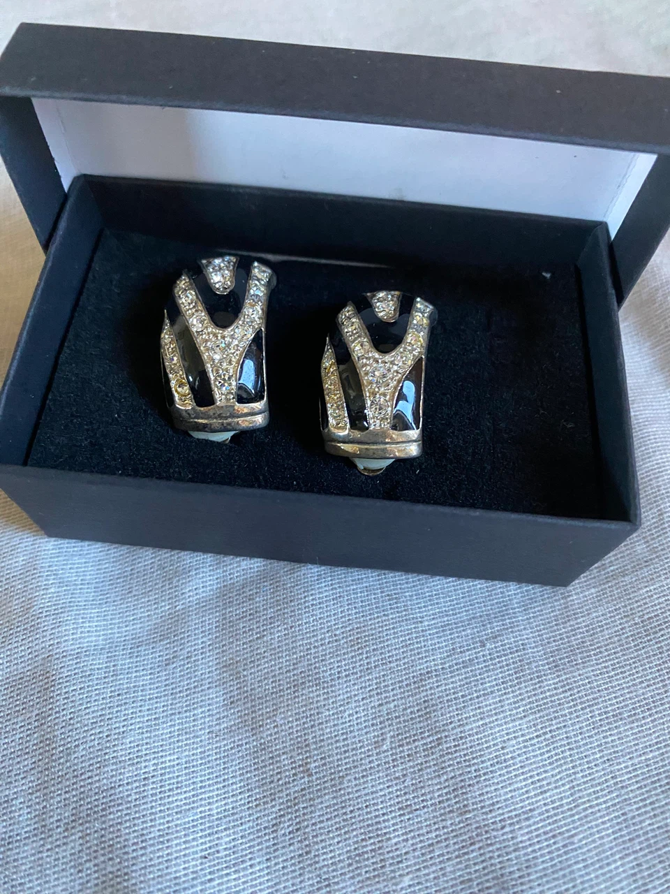 Vintage Crystal and Enamel Clip-on Earrings