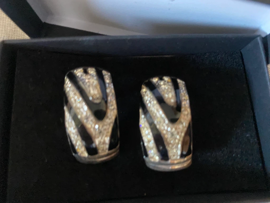 Vintage Crystal and Enamel Clip-on Earrings - photo 3