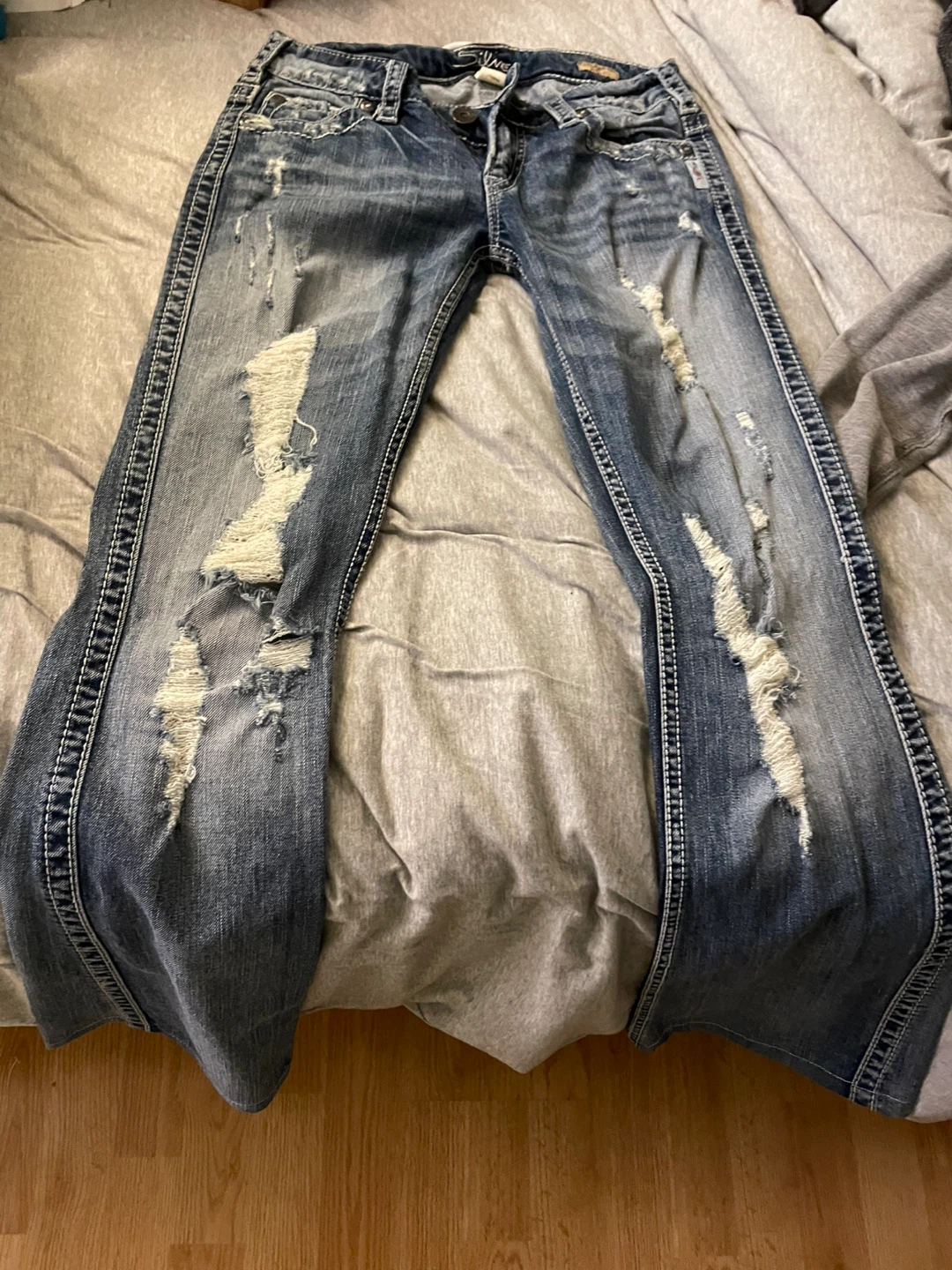 Silver Jeans Co. Frances Bootcut Jeans W26 L33