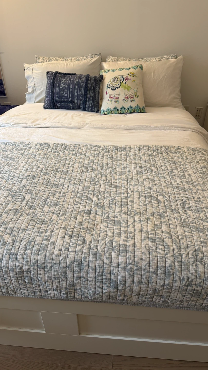 White storage bed frame - photo 2