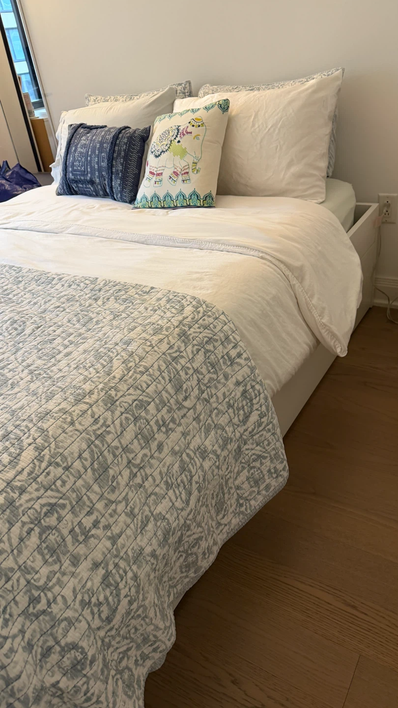 White storage bed frame - photo 3