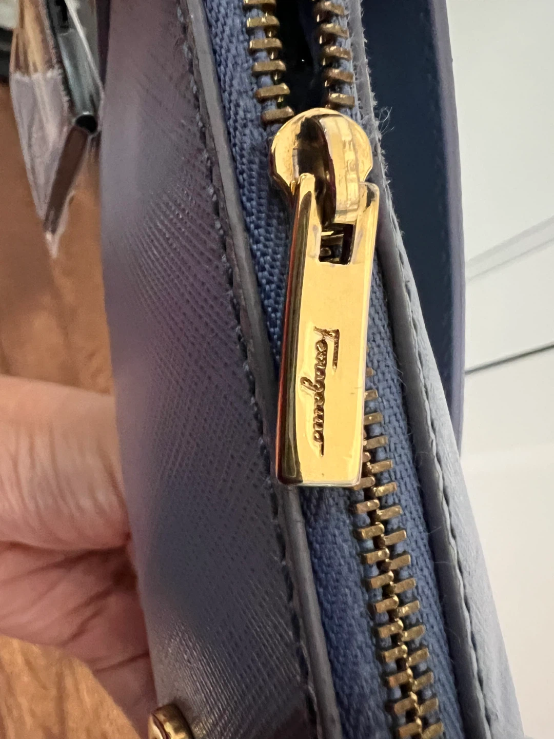 Salvatore Ferragamo Gancini Shoulder Bag - photo 4