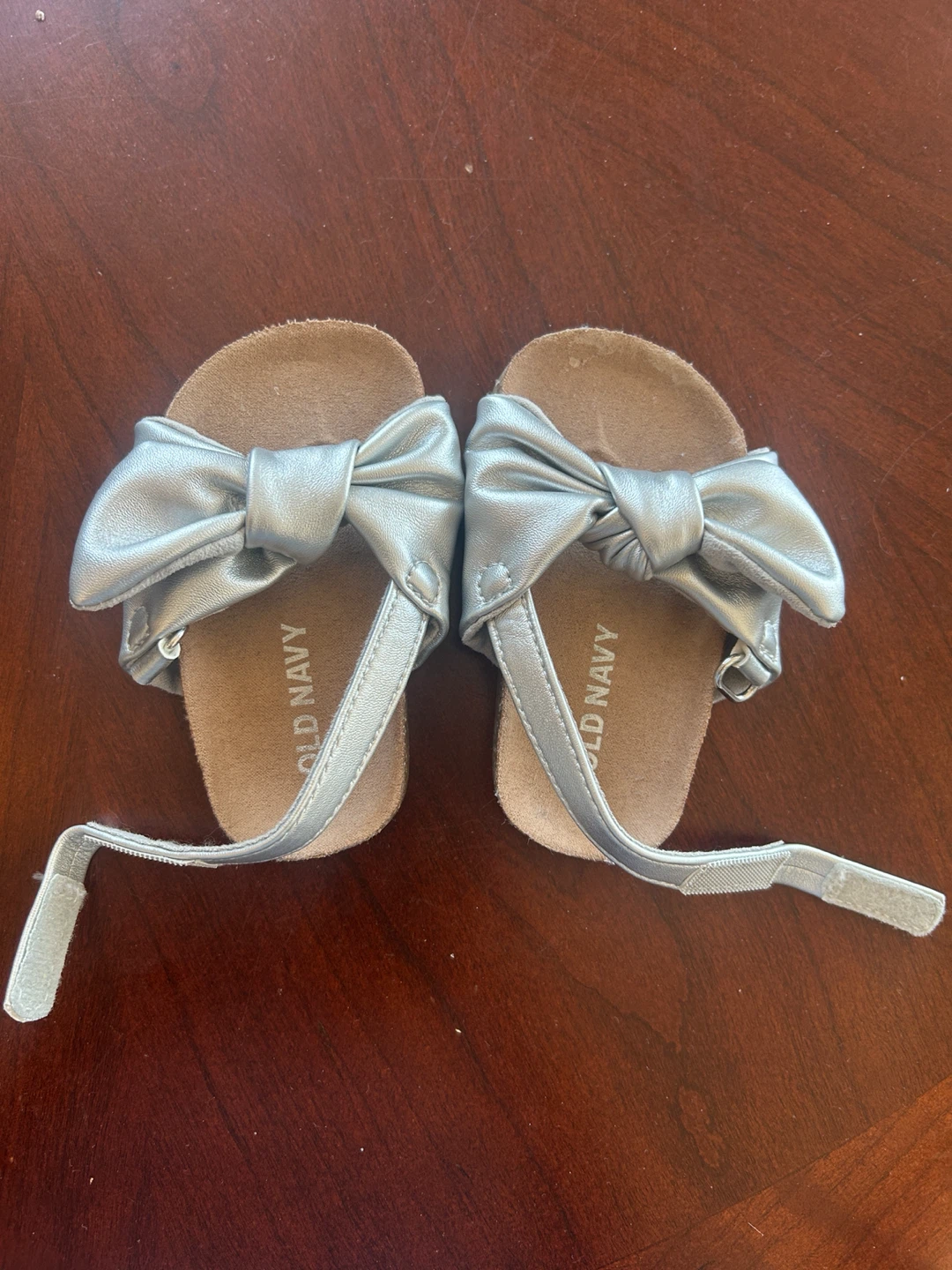Old Navy Silver Bow Sandals