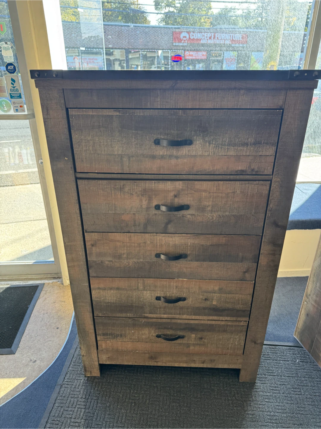 Ashley Furniture Rustic Design 5-Drawer Dresser