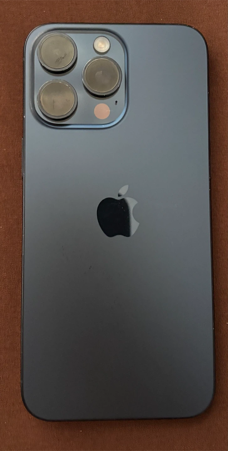 Trading an iPhone 15 Pro Max 256gb for an OLED TV - photo 2