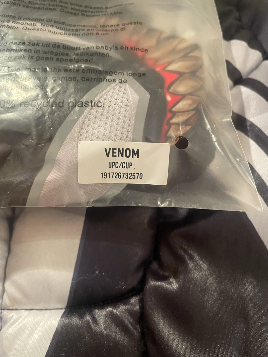 Kids’ Marvel Venom Halloween Costume – Size L - photo 3