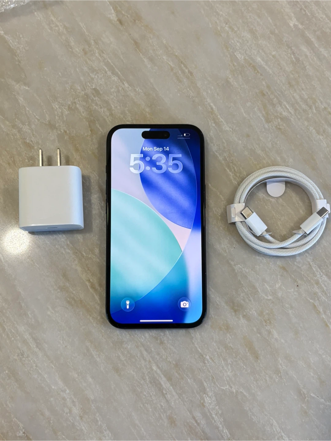 iPhone 15 – 128GB – Black – Bell / Virgin Plus – $400 - photo 2