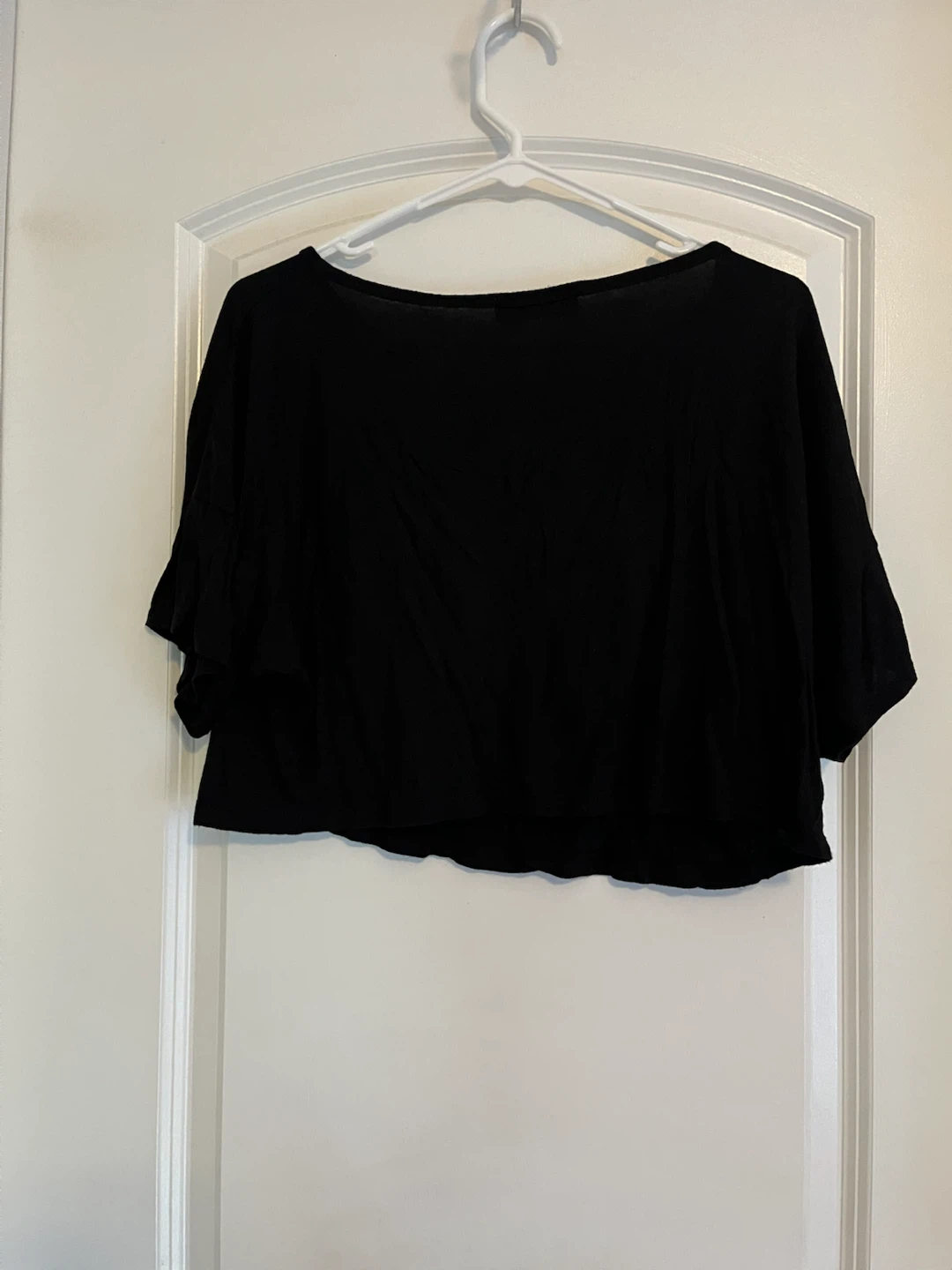 Black Pearl Graphic Crop Top - photo 2