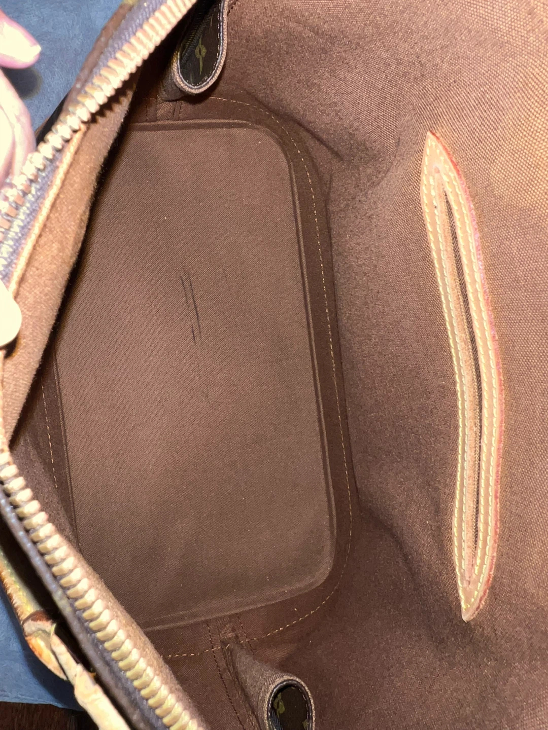 Louis Vuitton Monogram Alma Handbag - photo 5