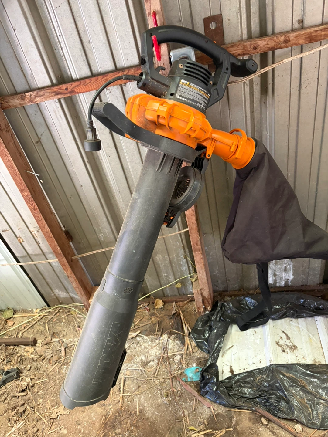 Worx Electric Leaf Blower and Mulcher