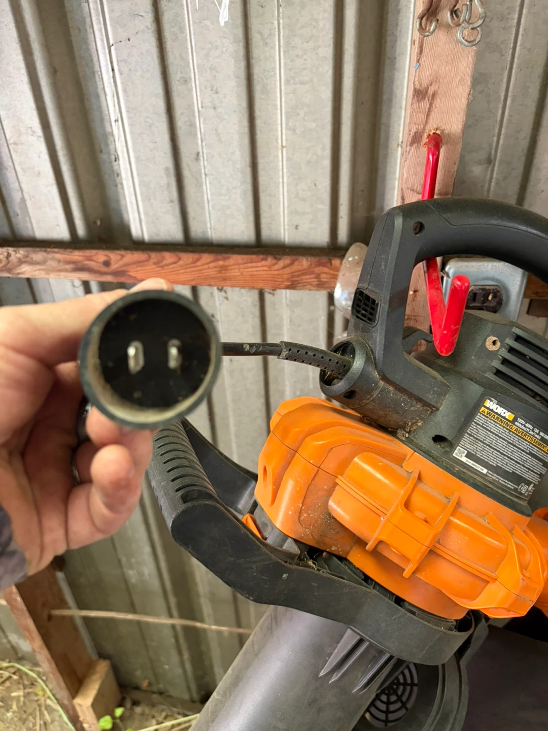 Worx Electric Leaf Blower and Mulcher - photo 3