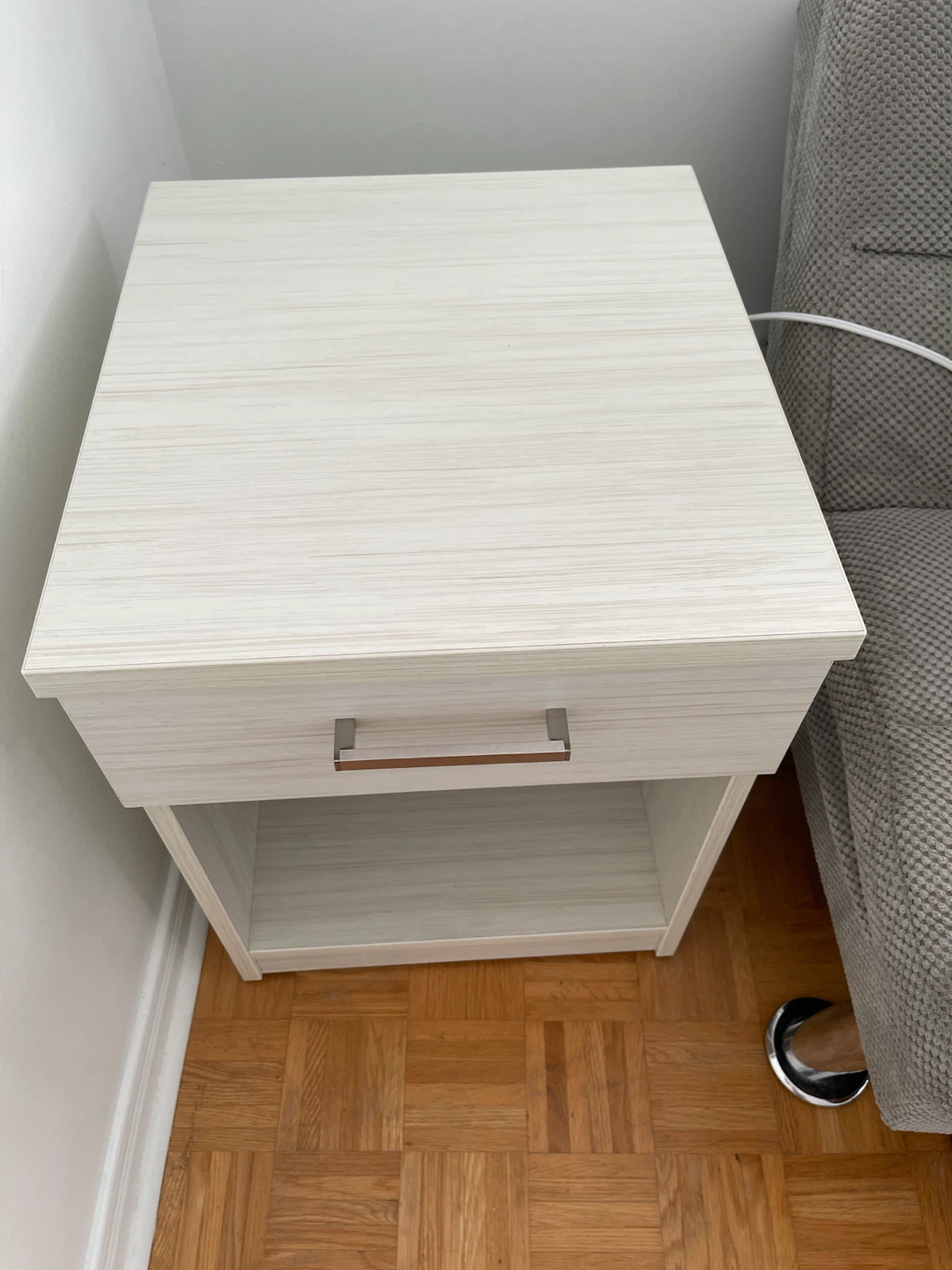 Modern Light Wood Grain Bedside Table - photo 4