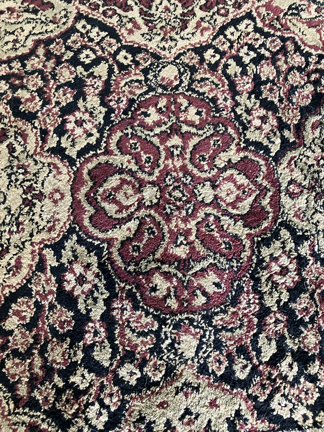 Rug Burg/Blk/Beige w/fringe