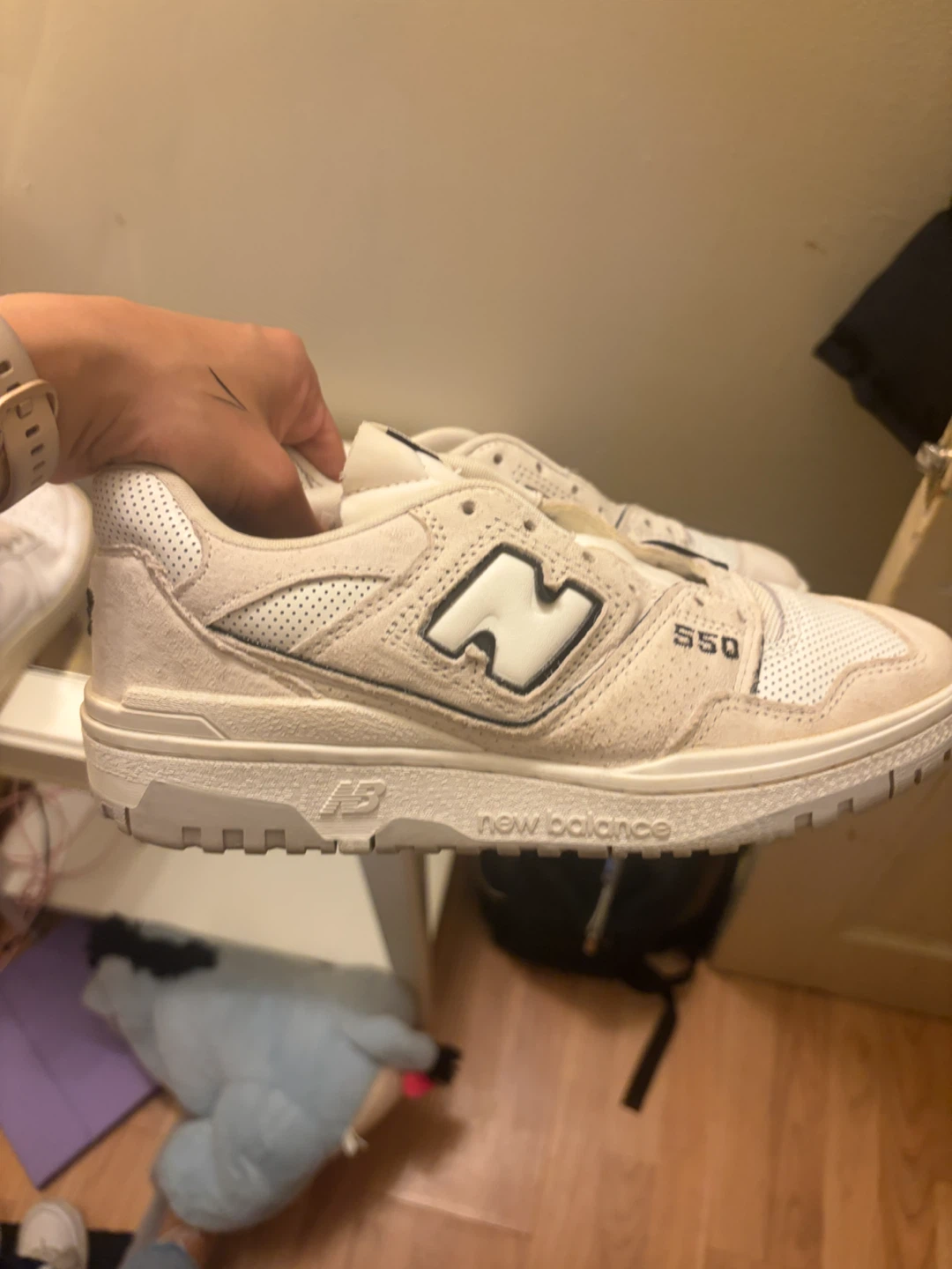 New Balance 550 White Sneakers 8.5