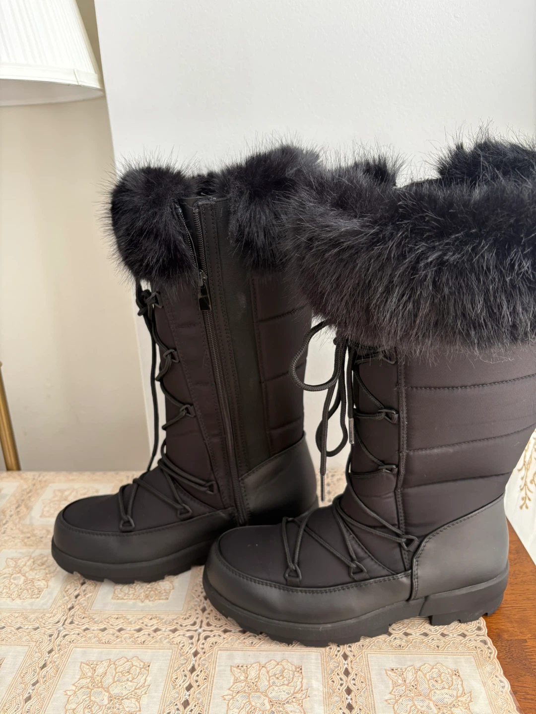 Women’s Boot  NEW. SIZE  8/5 - photo 4