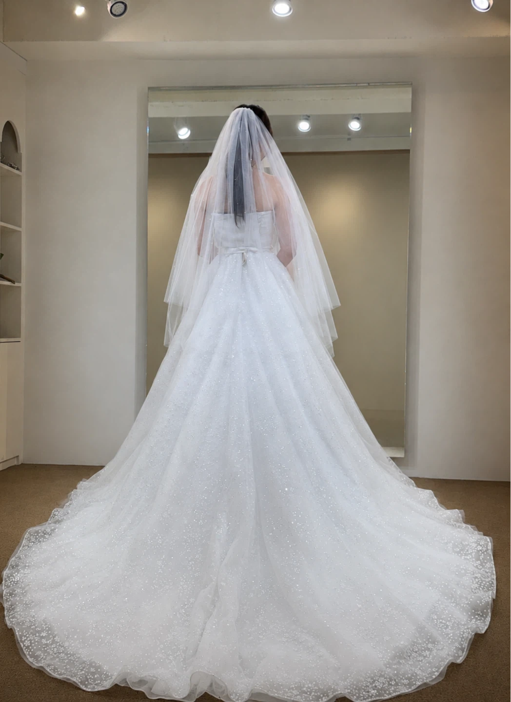 Beaded Korean wedding dress - photo 2