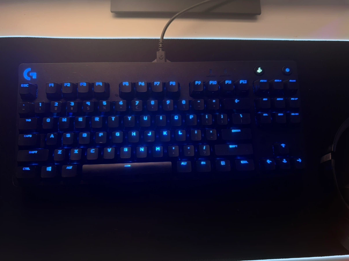 Logitech PRO Tenkeyless Gaming Keyboard - photo 3