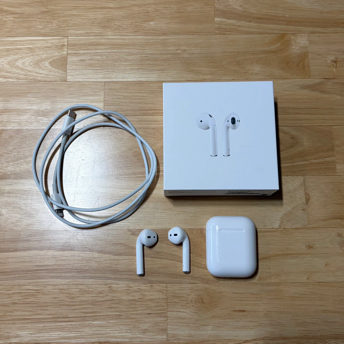 Apple Airpods 2