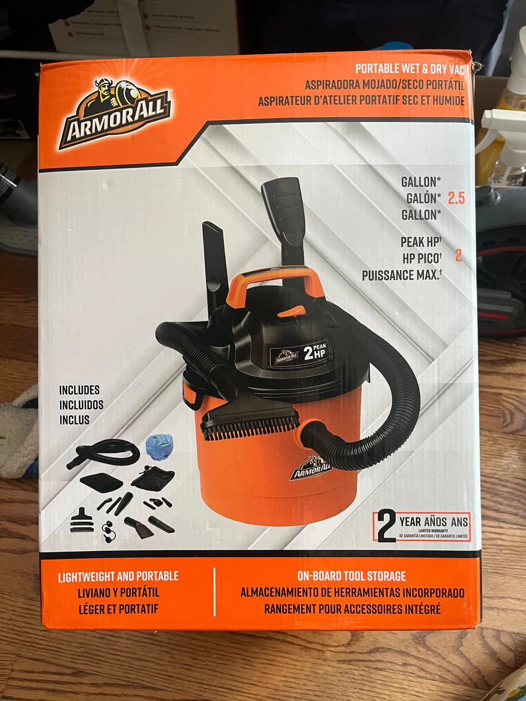 Armor All 2.5 Gallon Wet/Dry Vac